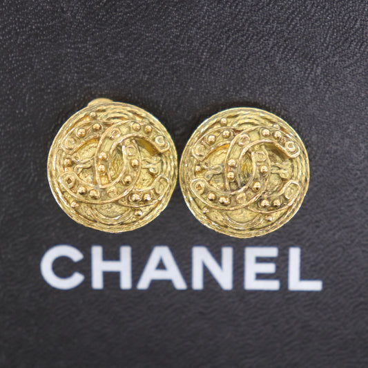 CHANEL CC Logos Circle Round Earrings 94A Clip-On Gold #CL331