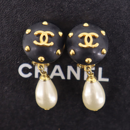 CHANEL CC Logos Pearl Earrings Black Gold Clip-On 96C #BR700