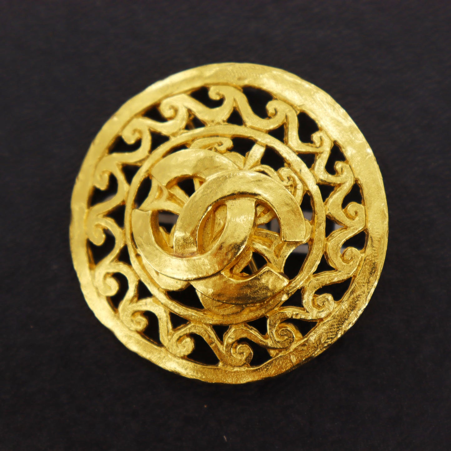 HANEL CC Logos Pin Brooch Gold Plated 95 A #BQ137