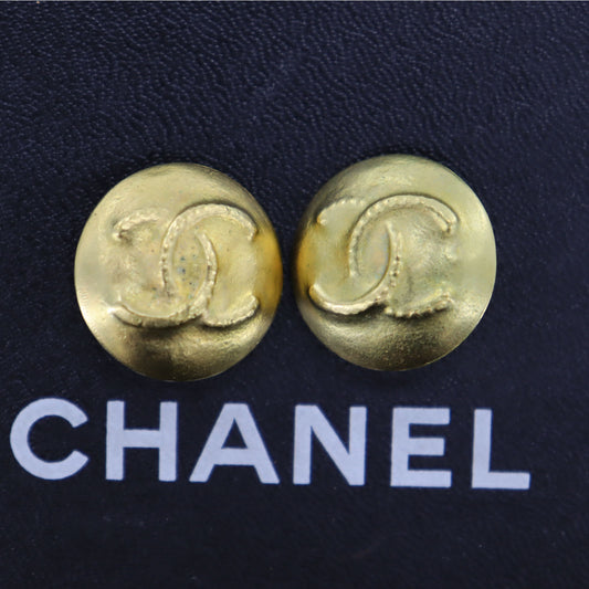 CHANEL CC Logos Circle Earrings 95P Gold Clip-On #PP722