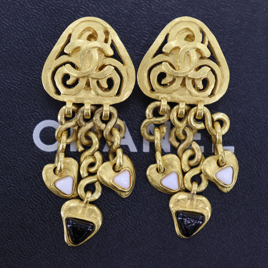CHANEL CC Logos Earrings Gold Clip-On 95P #AG179