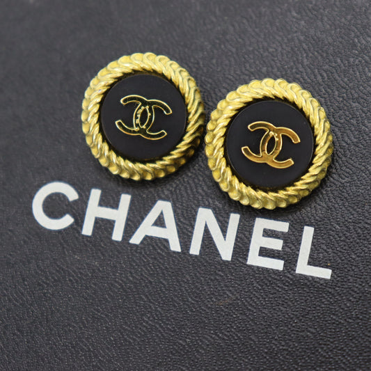 CHANEL CC Logos Circle Earrings Gold Black Clip-On 95P #BN76