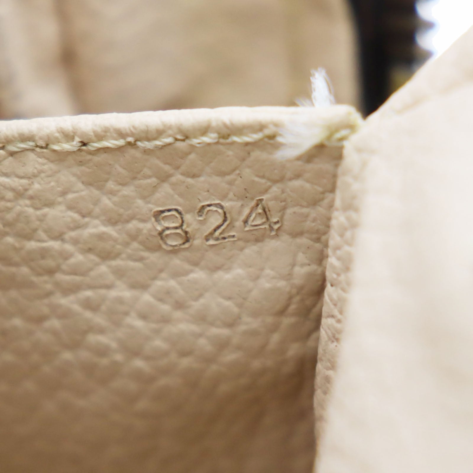 Pre-Loved Louis Vuitton Monogram Trousse Toilette 23 Clutch Bag M47524 Lv